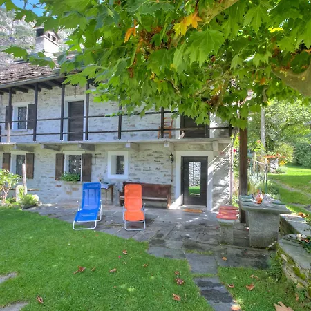 Chalet Rustico Al Platano *